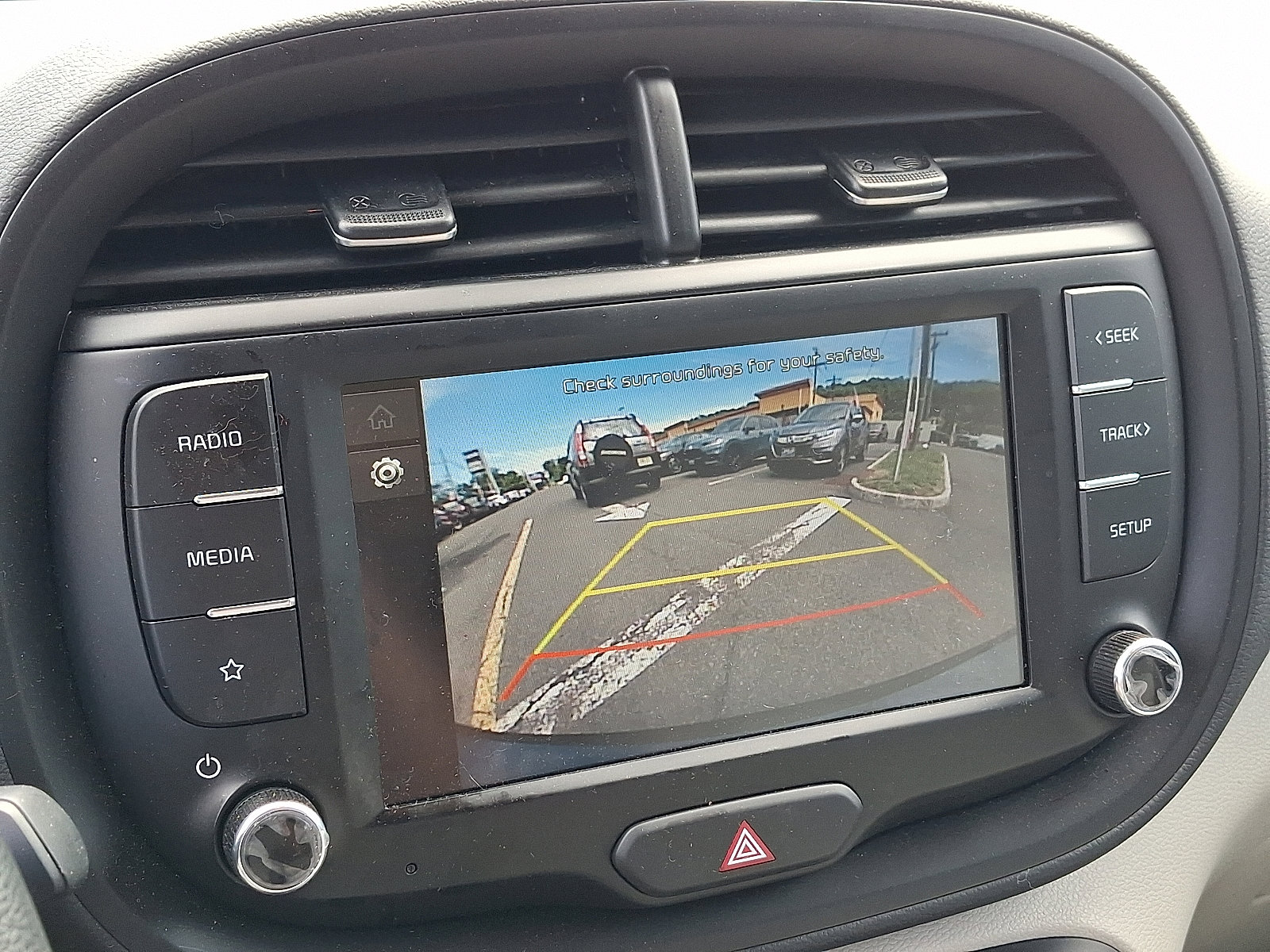 2025 Kia Soul LX - Photo 18