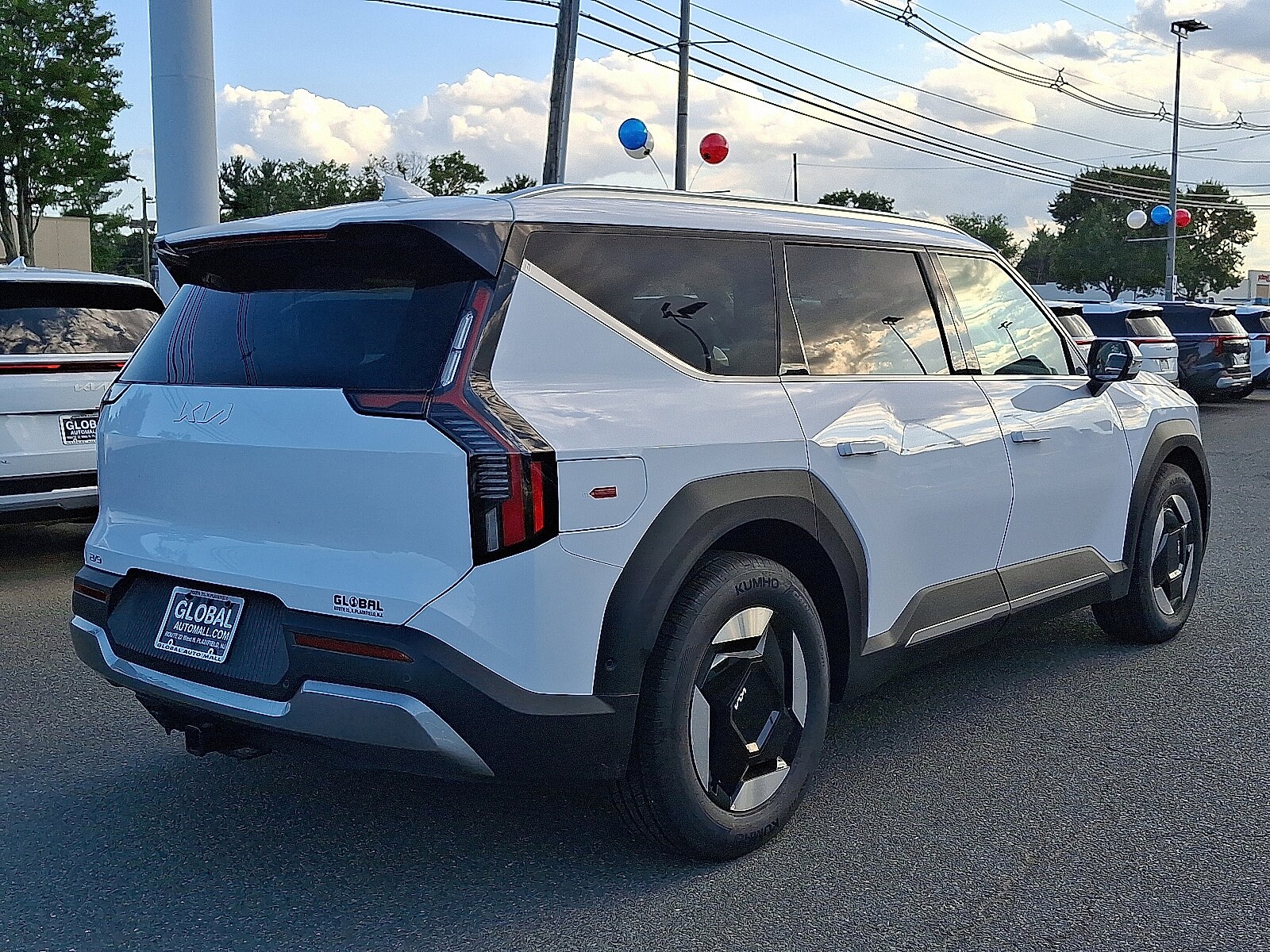 2026 Kia EV9 Wind photo 3