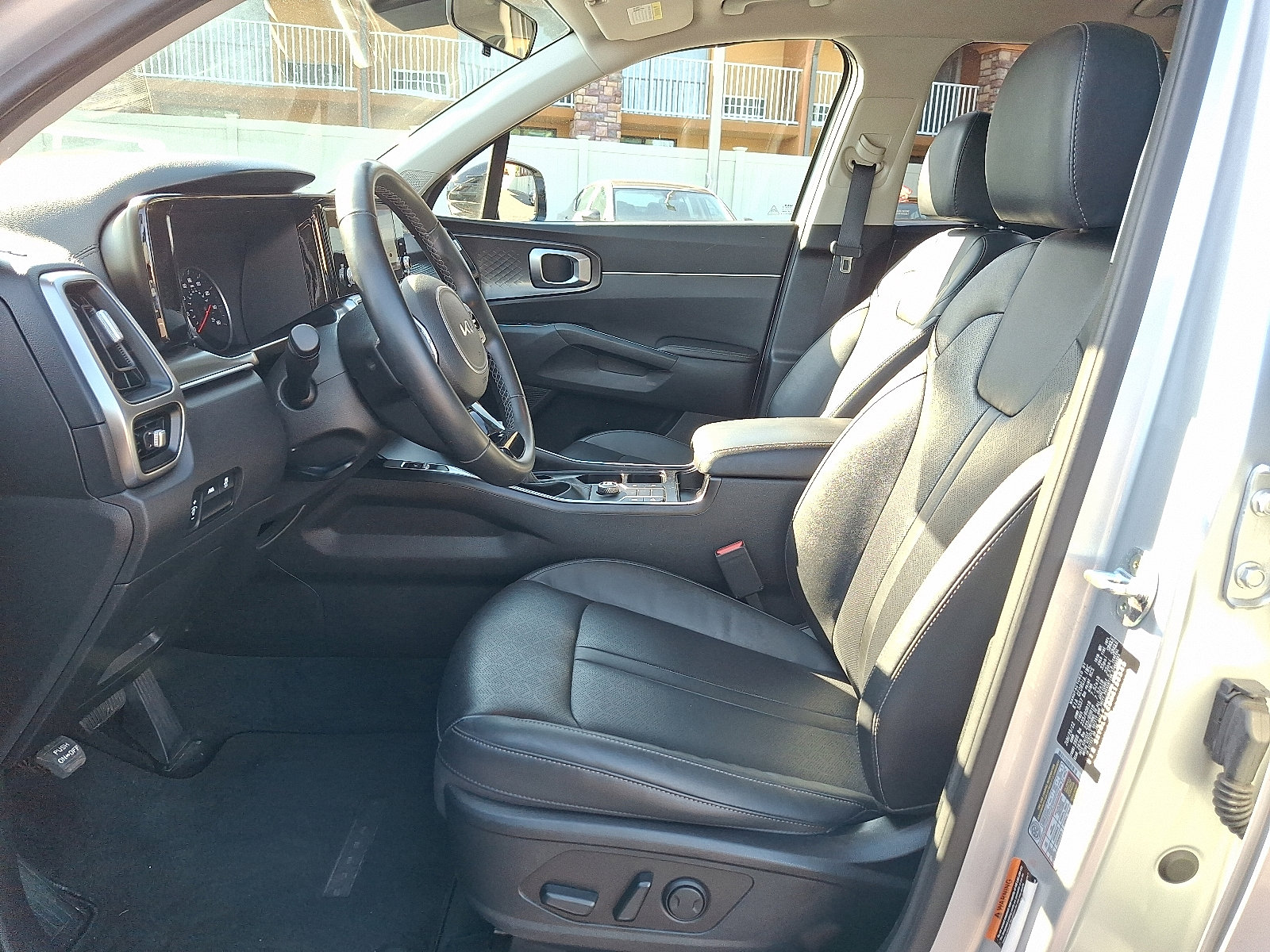 2022 Kia Sorento S - Photo 14