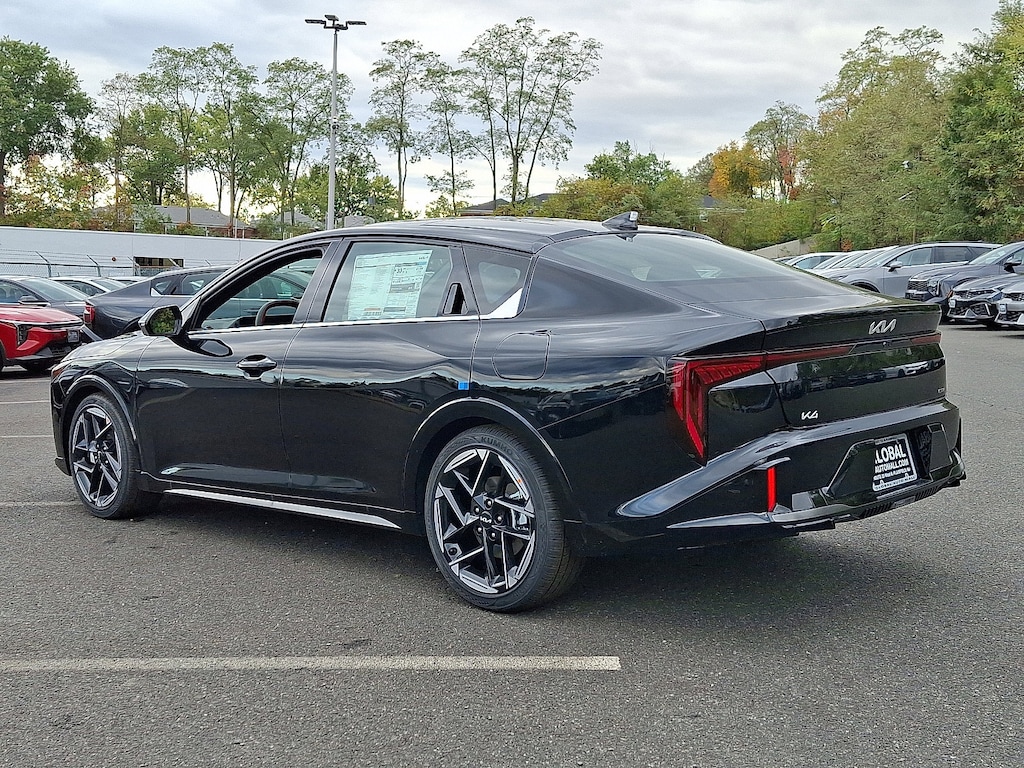 New 2025 Kia K4 GT-Line Sedan