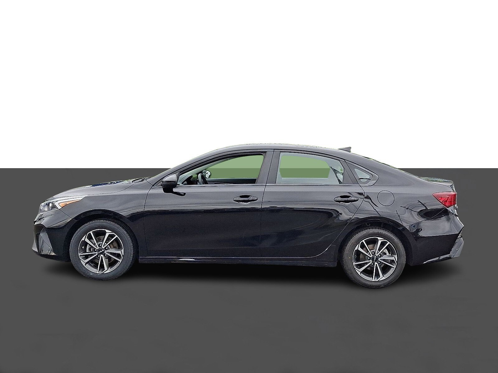 2023 Kia Forte LXS photo 4