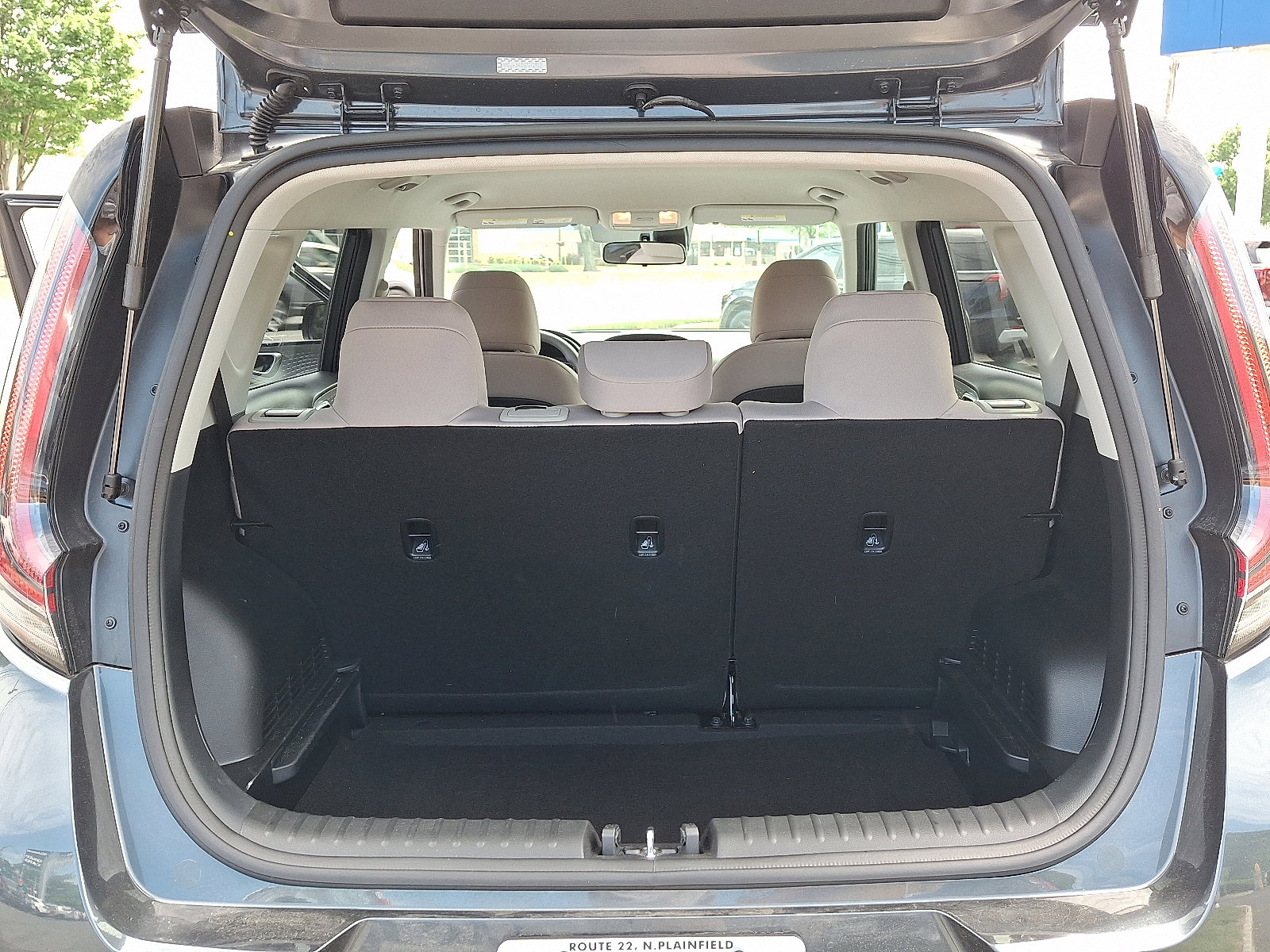 2025 Kia Soul LX - Photo 28