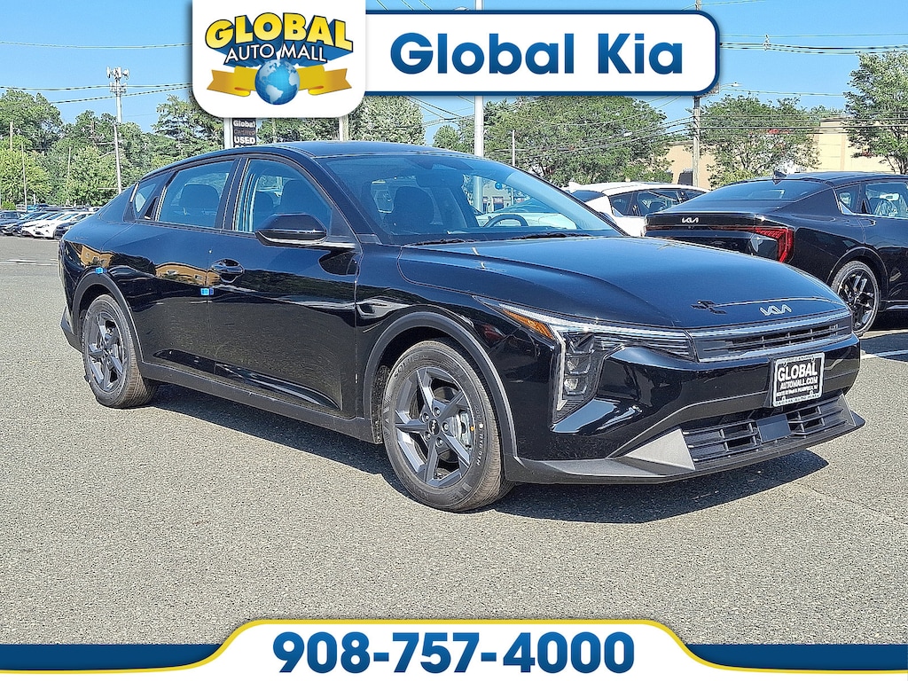 New 2025 Kia K4 LXS Sedan