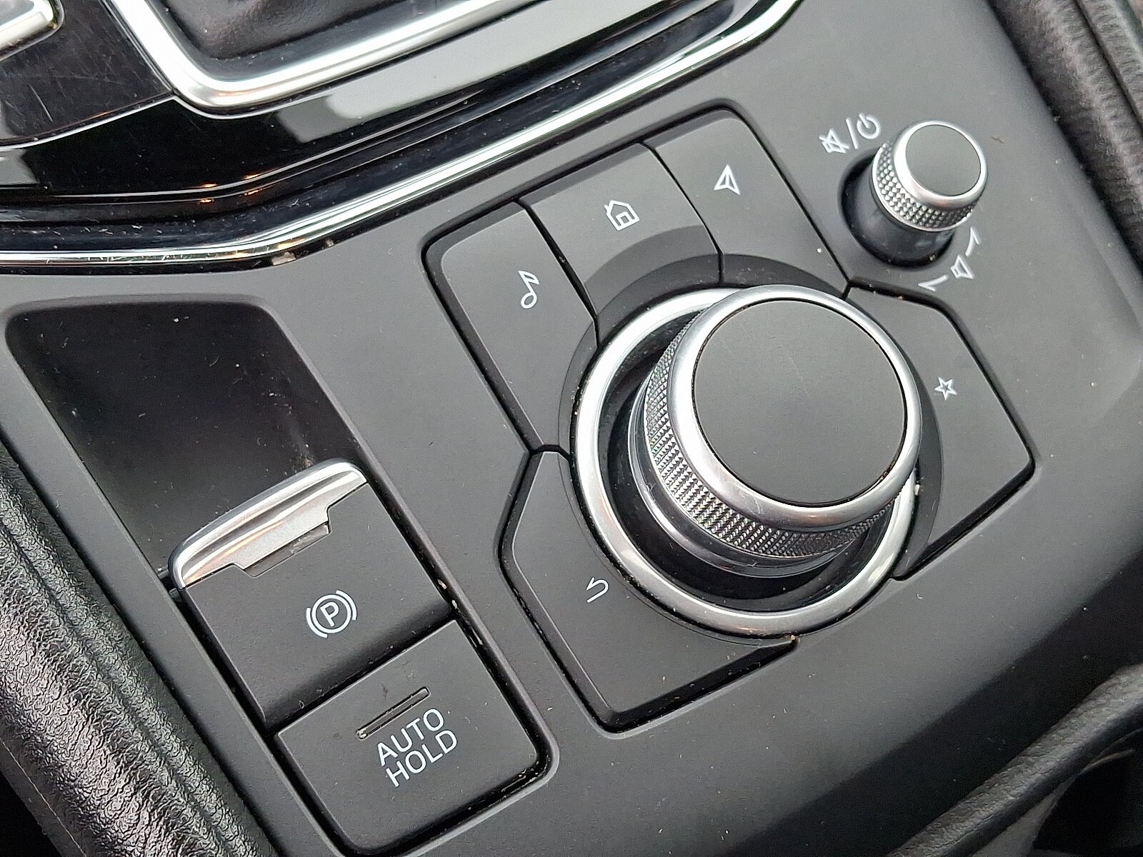 2023 Mazda CX-5 S Preferred package - Photo 25