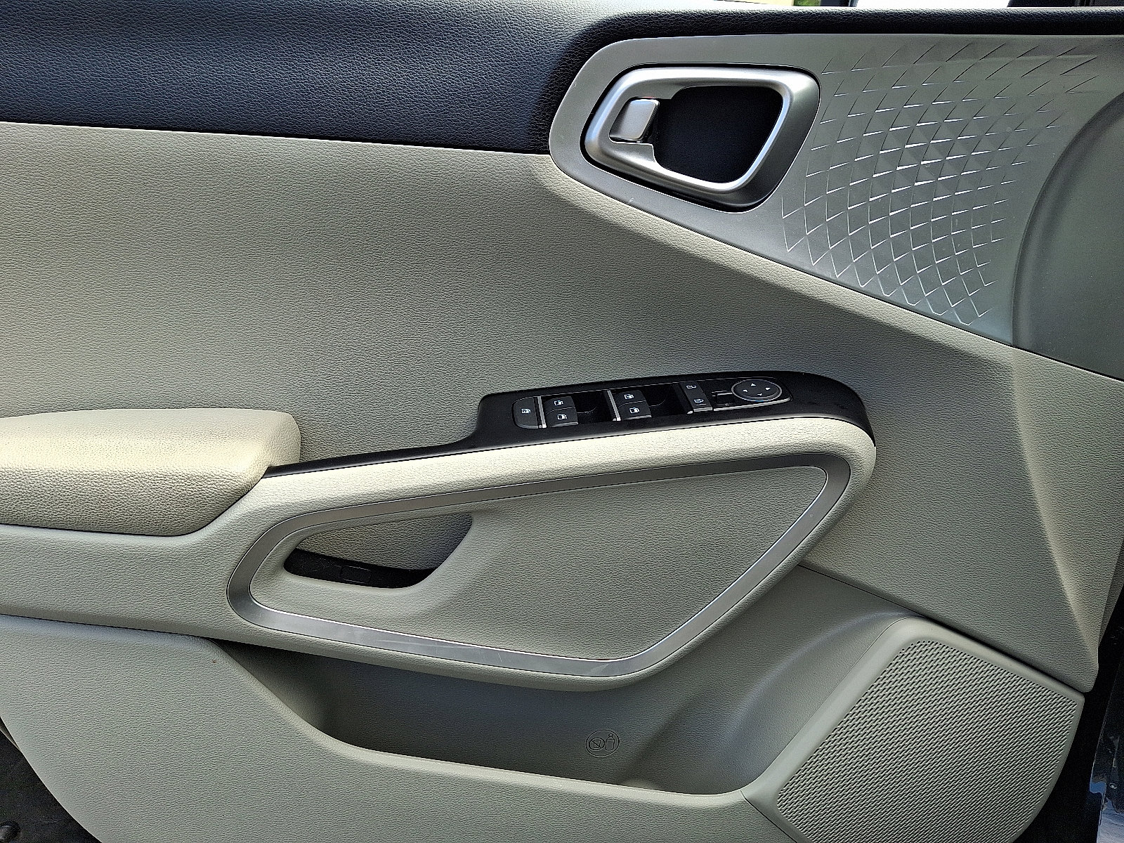 2025 Kia Soul LX - Photo 13