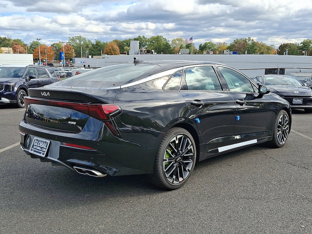 New 2026 Kia K5 GT Sedan