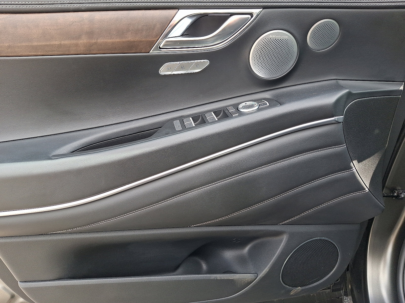 2025 GENESIS GV80 Advanced - Photo 13