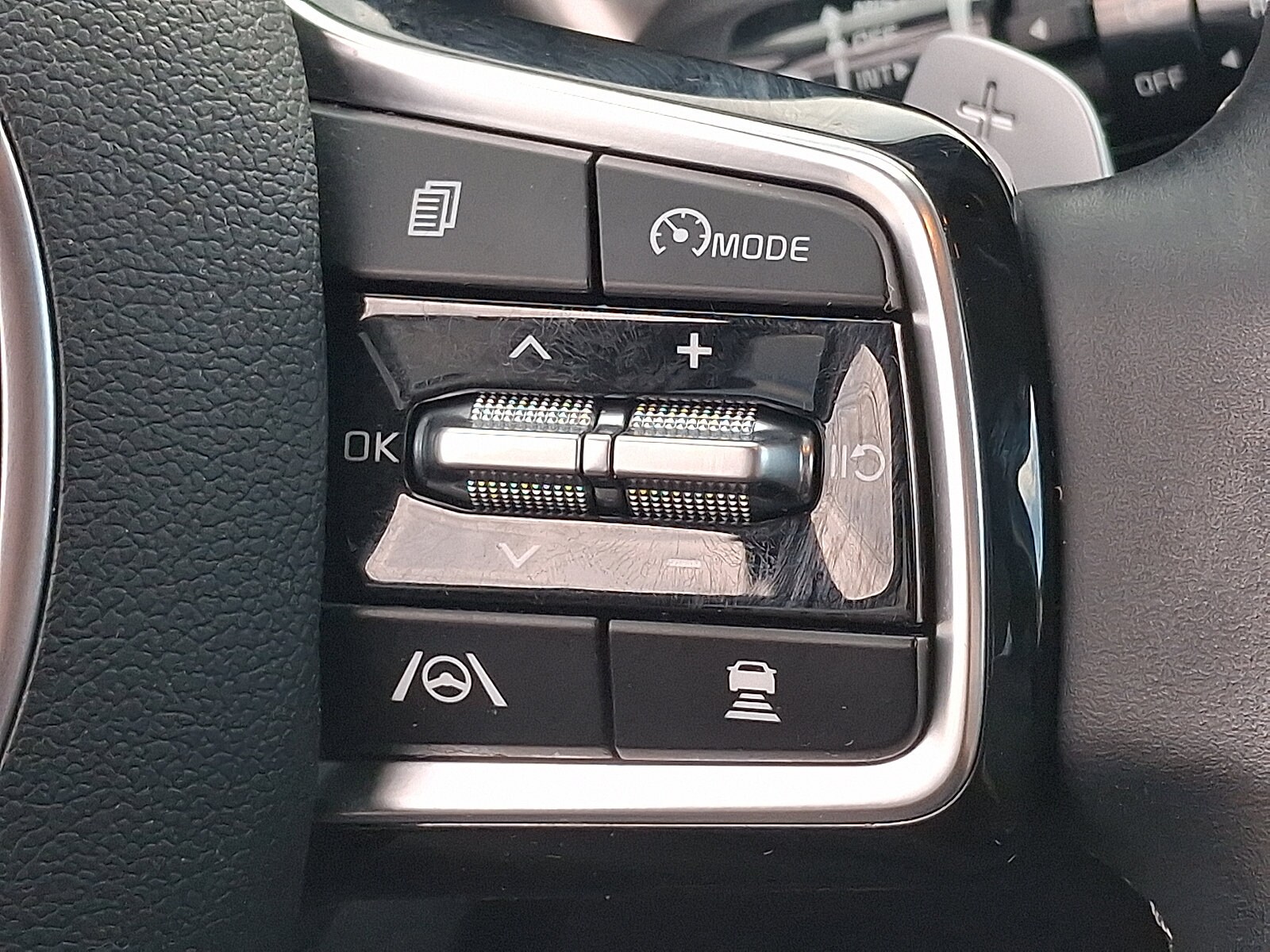 2023 Kia Sorento EX Hybrid - Photo 23