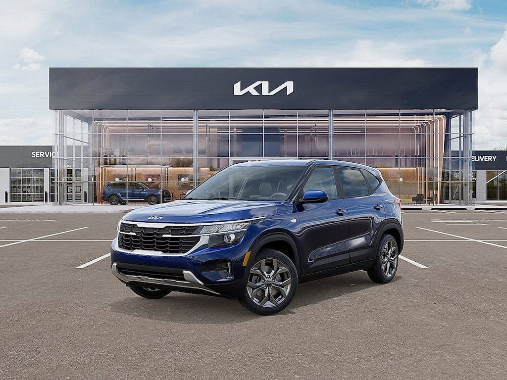New 2026 Kia Seltos LX SUV