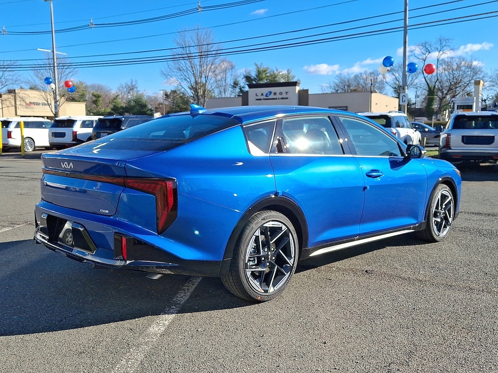 New 2025 Kia K4 GT-Line Sedan
