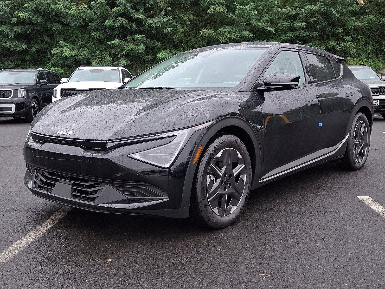 2025 Kia EV6 Light photo 2