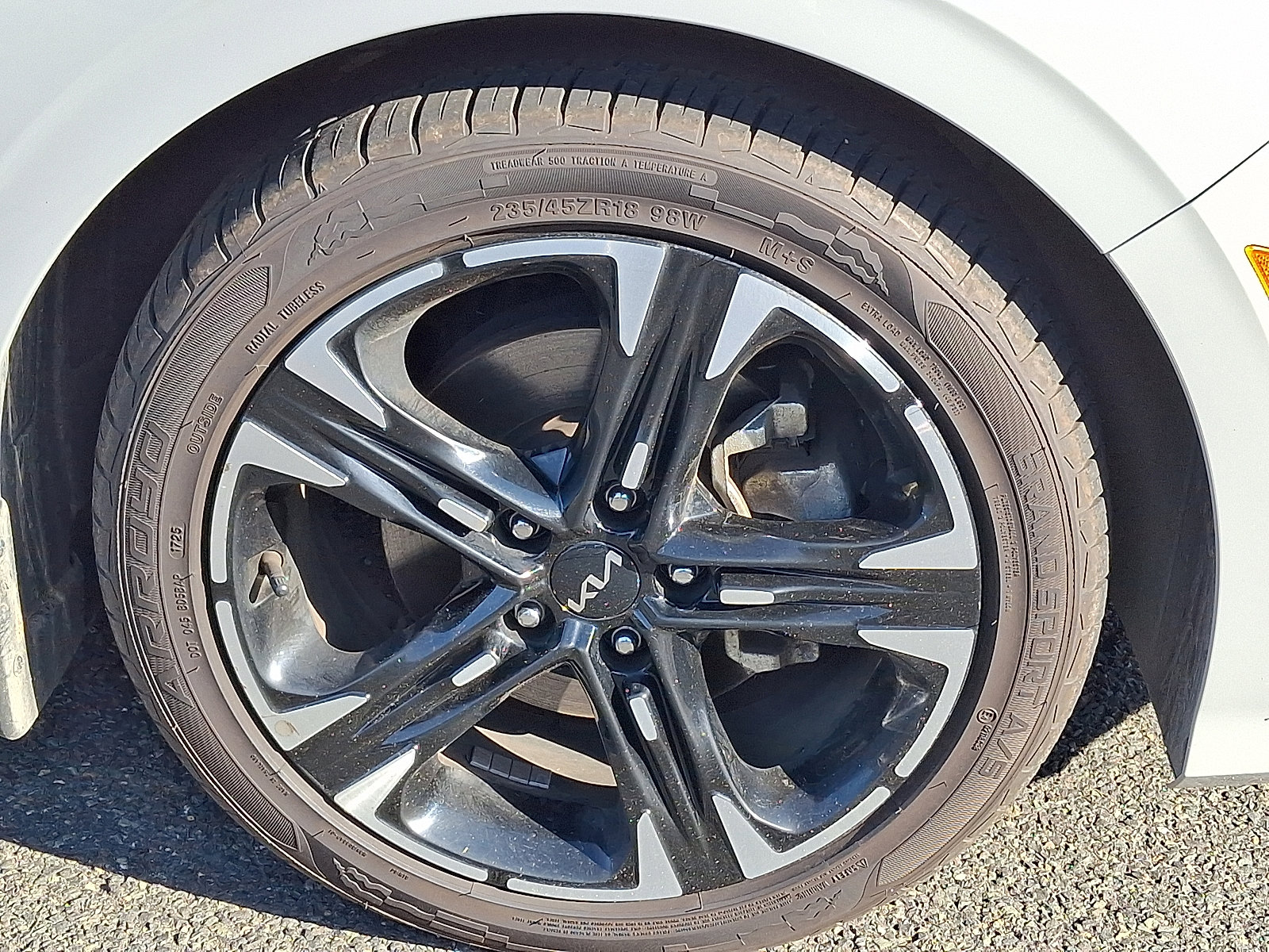 2023 Kia K5 GT-Line - Photo 9
