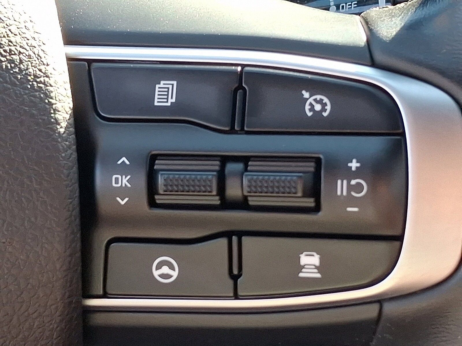 2023 Kia K5 GT-Line - Photo 23