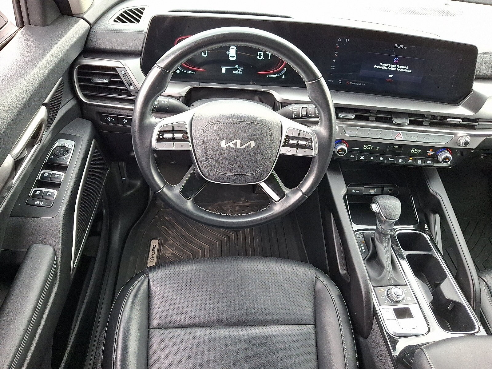 2024 Kia Telluride LX - Photo 12