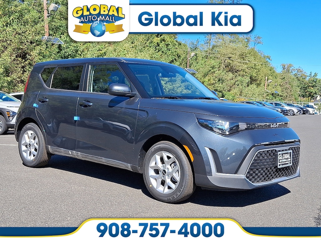 New 2025 Kia Soul LX Hatchback