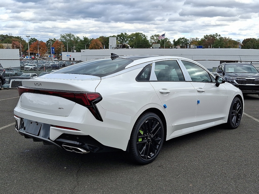 New 2026 Kia K5 GT Sedan