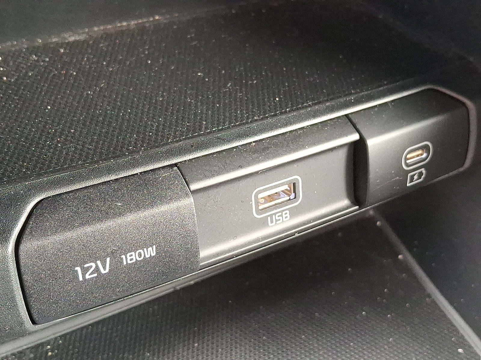 2024 Kia Telluride LX - Photo 26