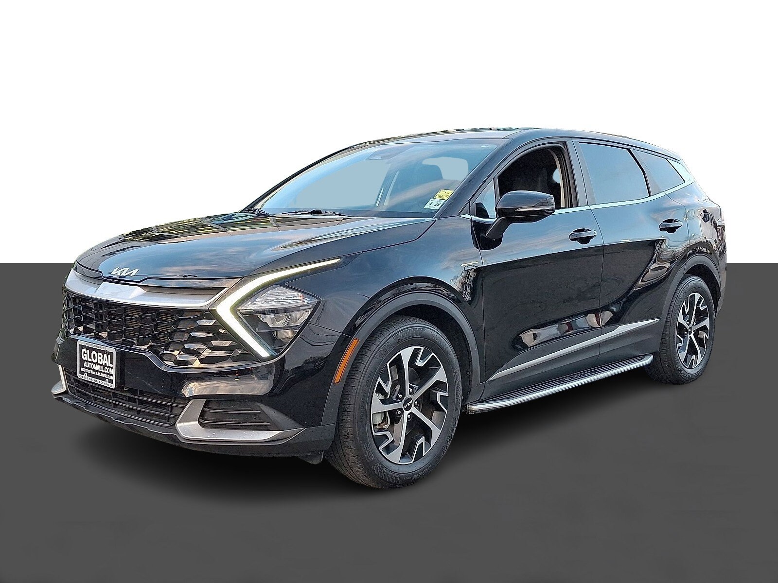 2023 Kia Sportage EX photo 3