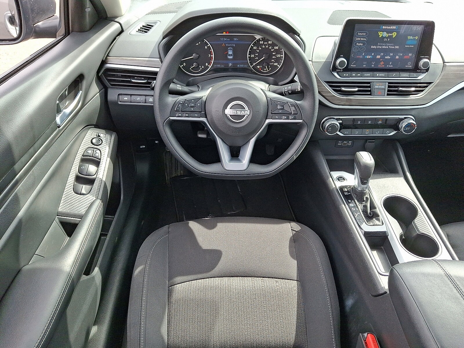 2025 Nissan Altima SV - Photo 12