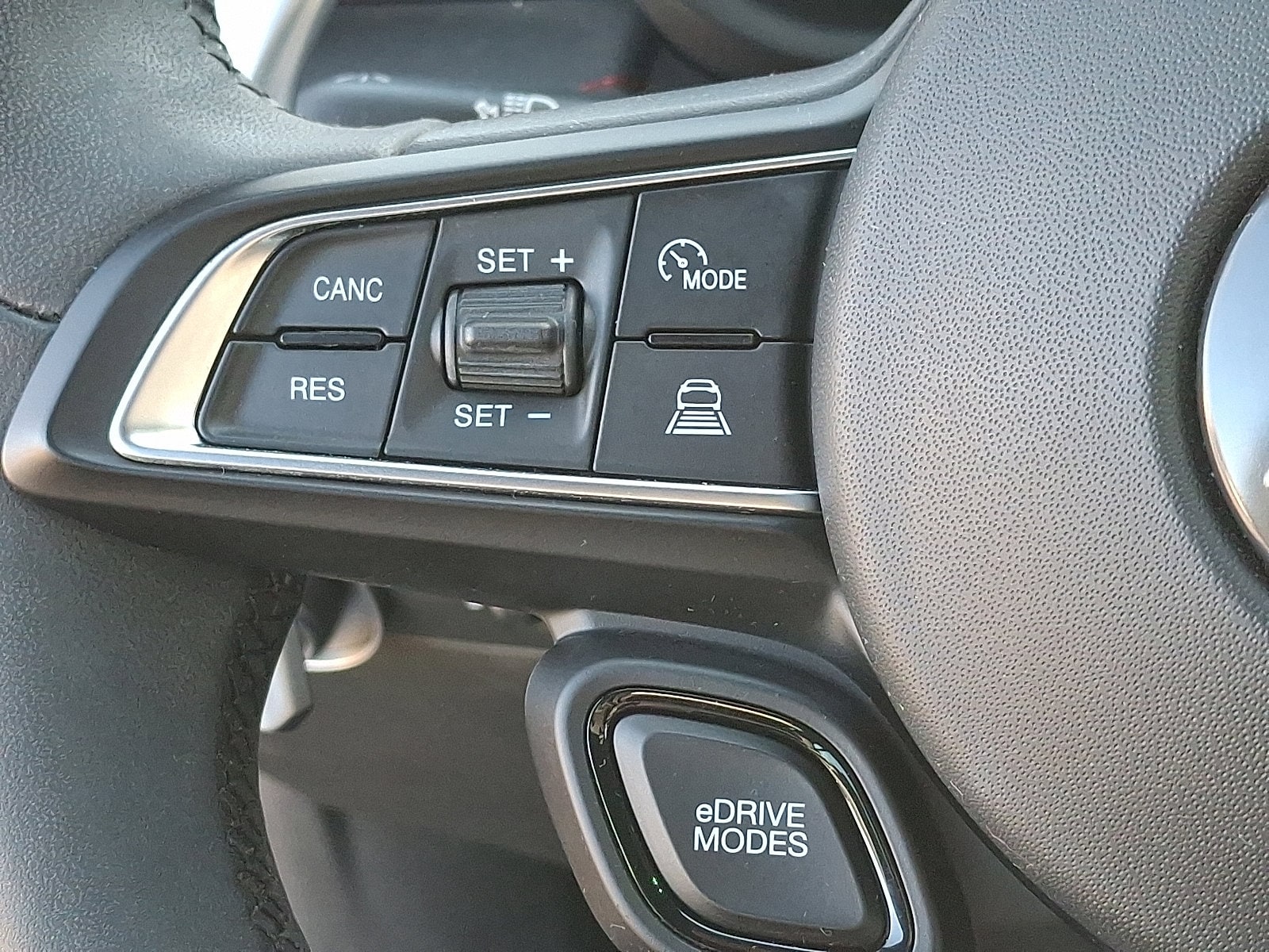 2024 Dodge Hornet R/T - Photo 21