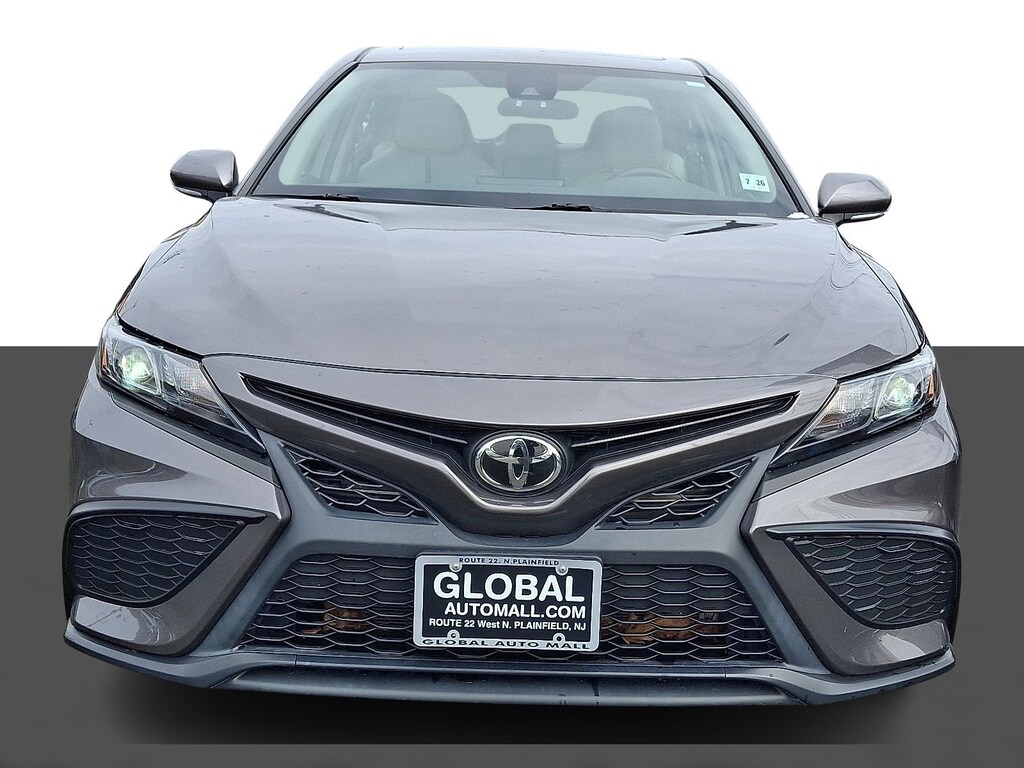 Used 2021 Toyota Camry SE Sedan