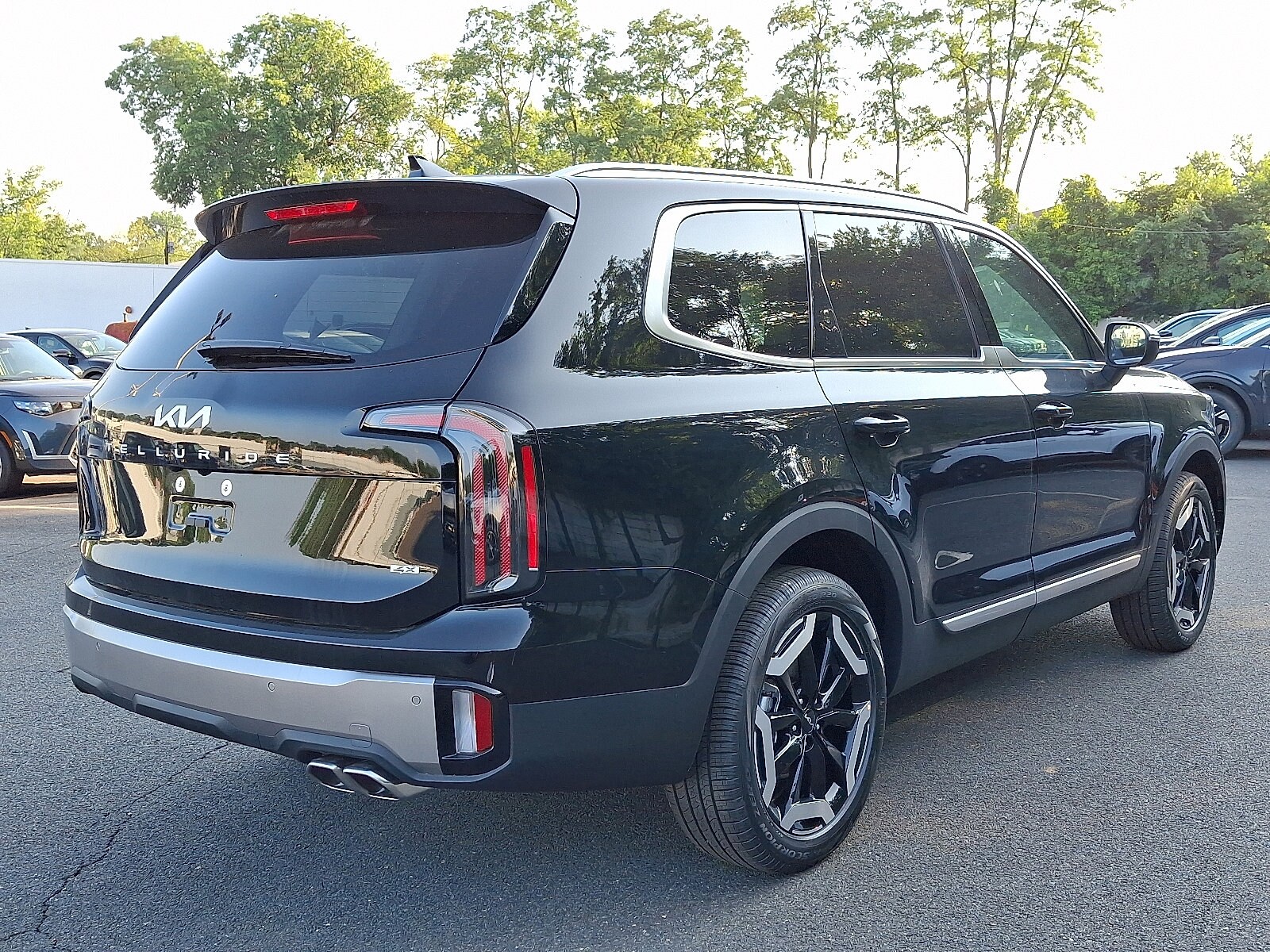 2025 Kia Telluride EX photo 4