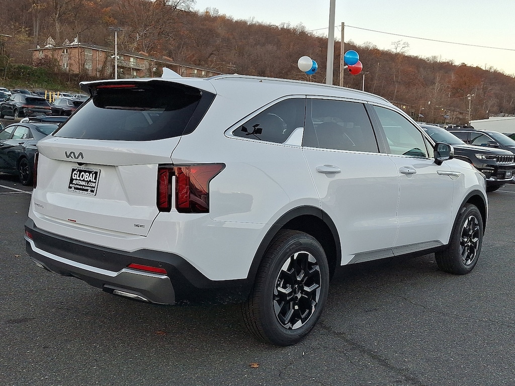 New 2026 Kia Sorento S SUV
