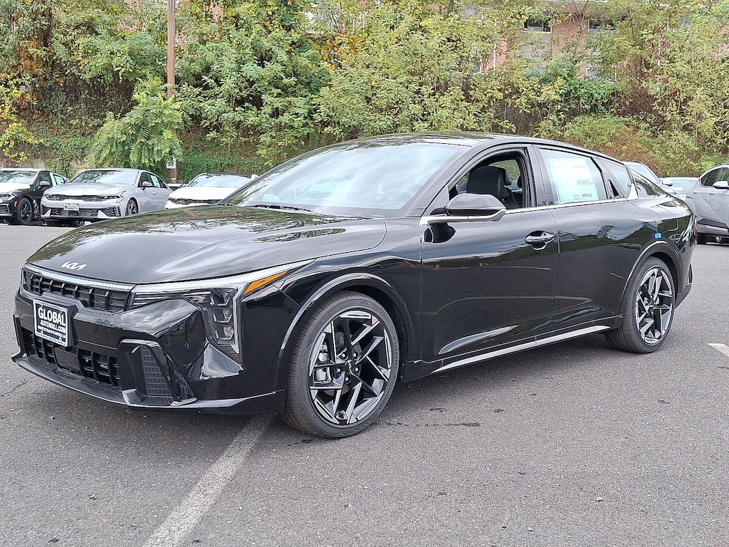 New 2025 Kia K4 GT-Line Sedan