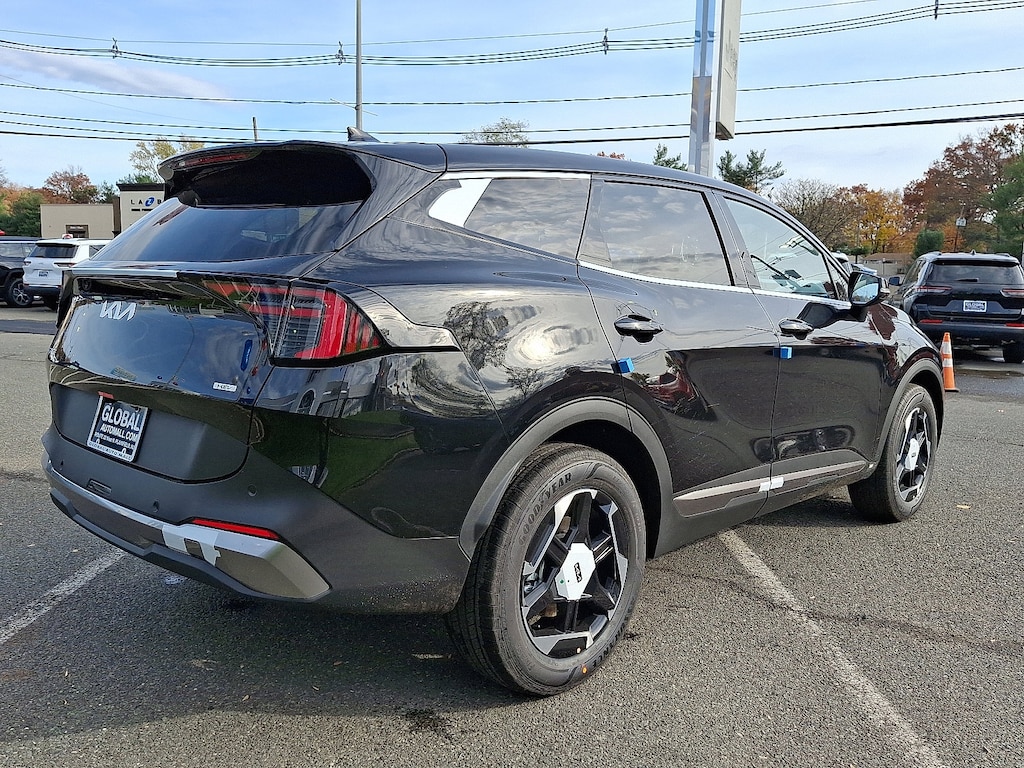 New 2026 Kia Sportage Hybrid S SUV