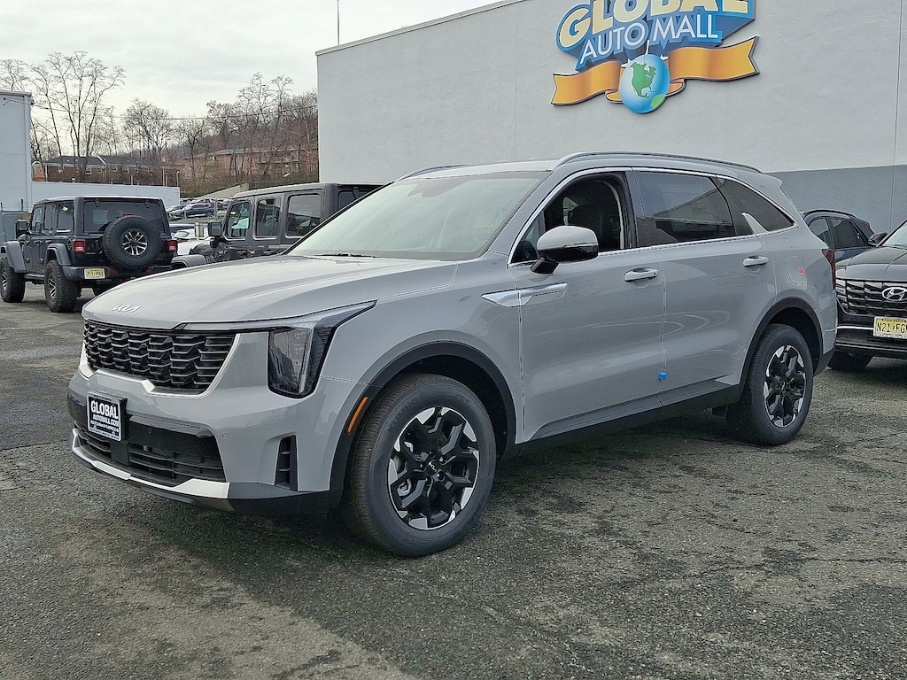 New 2025 Kia Sorento S SUV