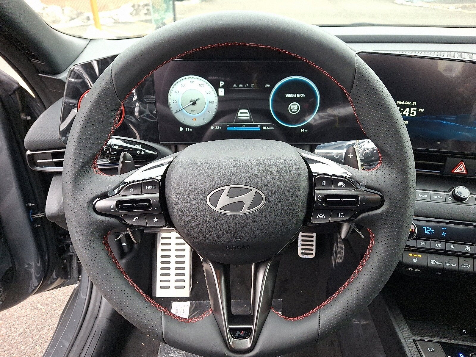 2025 Hyundai Elantra N Line - Photo 16