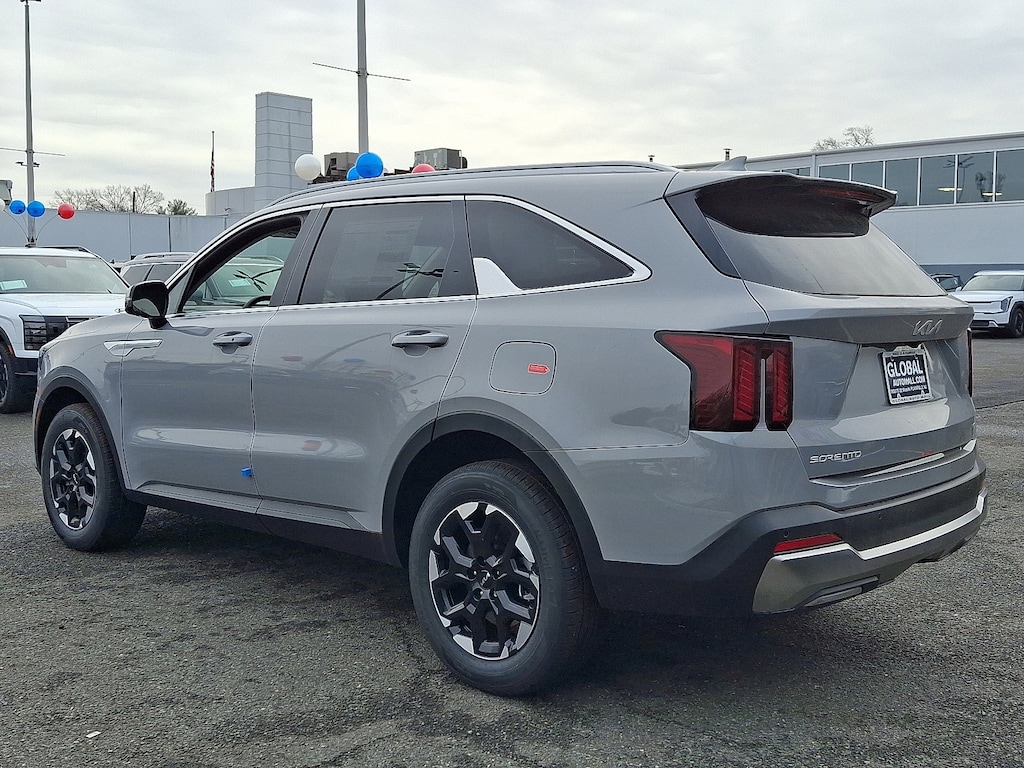 New 2025 Kia Sorento S SUV