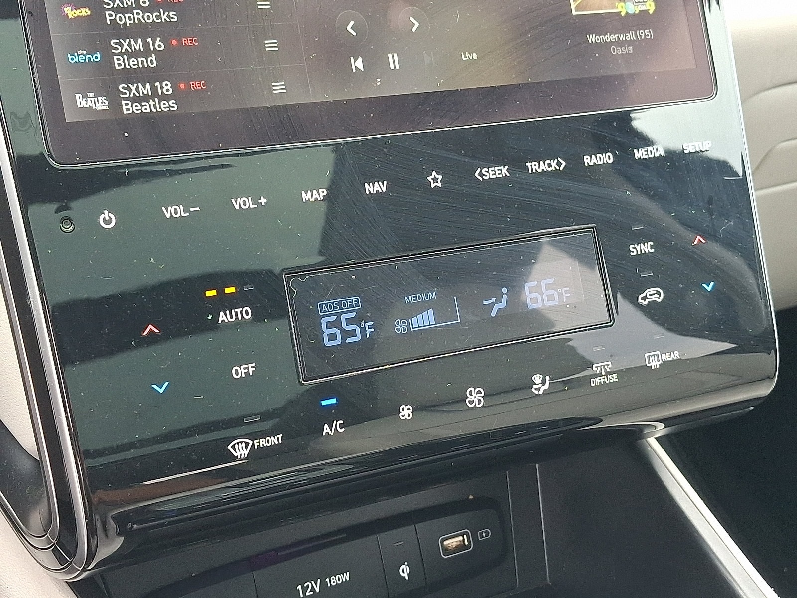 2023 Hyundai Tucson Limited - Photo 16