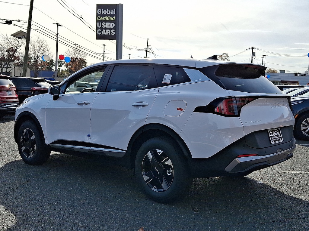 New 2026 Kia Sportage LX SUV