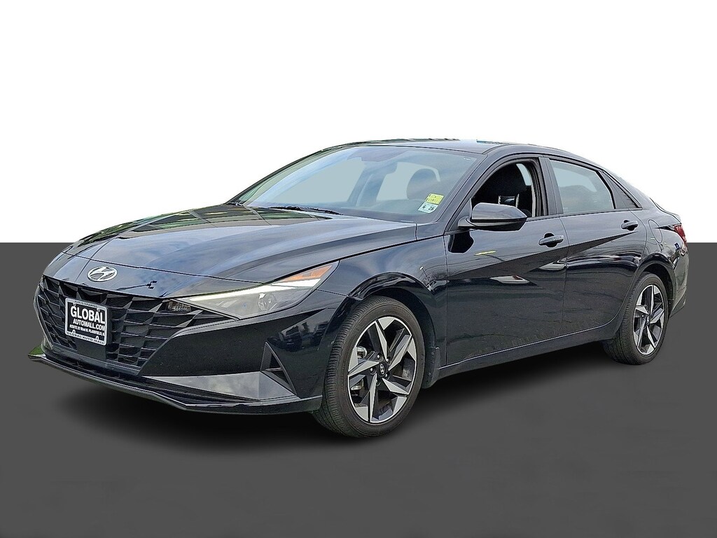 Used 2023 Hyundai Elantra SEL Sedan