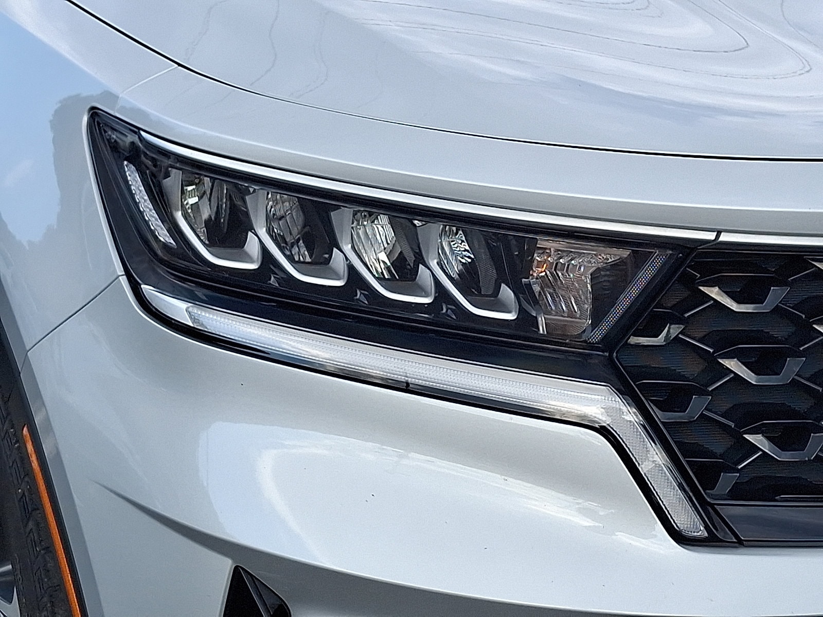 2023 Kia Sorento EX Hybrid - Photo 10