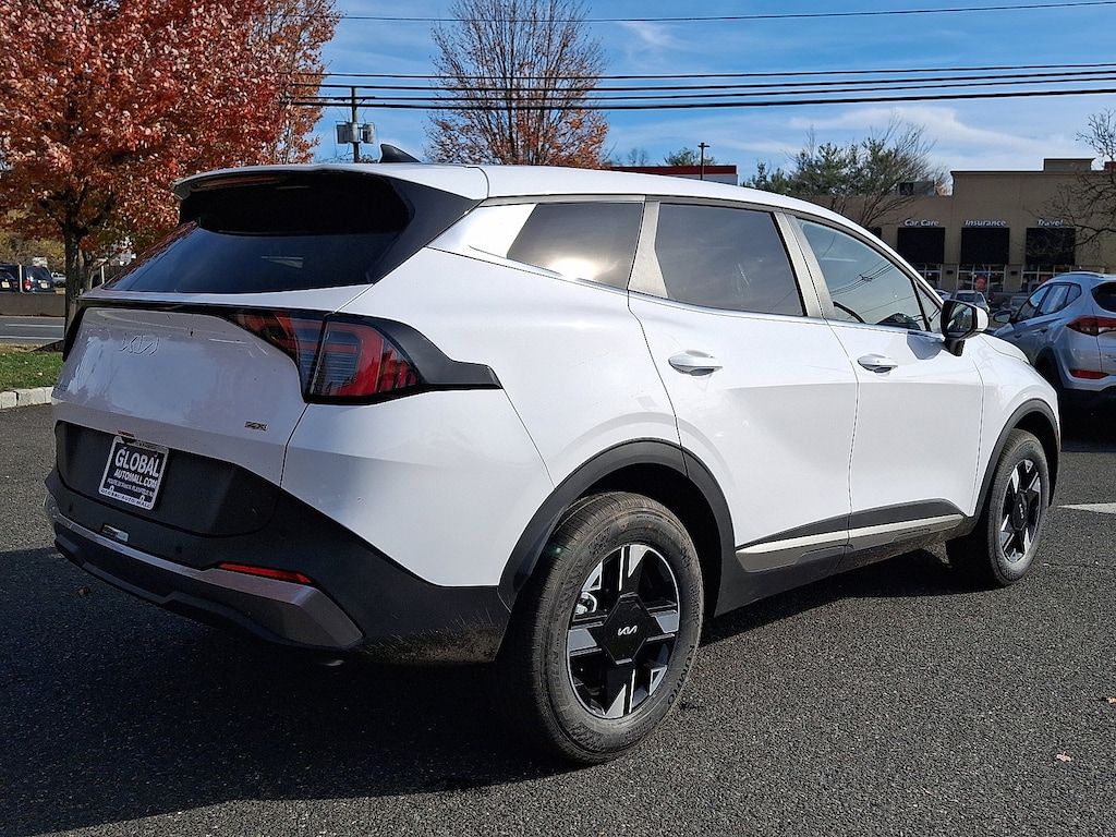 New 2026 Kia Sportage LX SUV