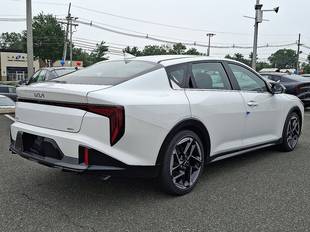 New 2025 Kia K4 GT-Line Sedan