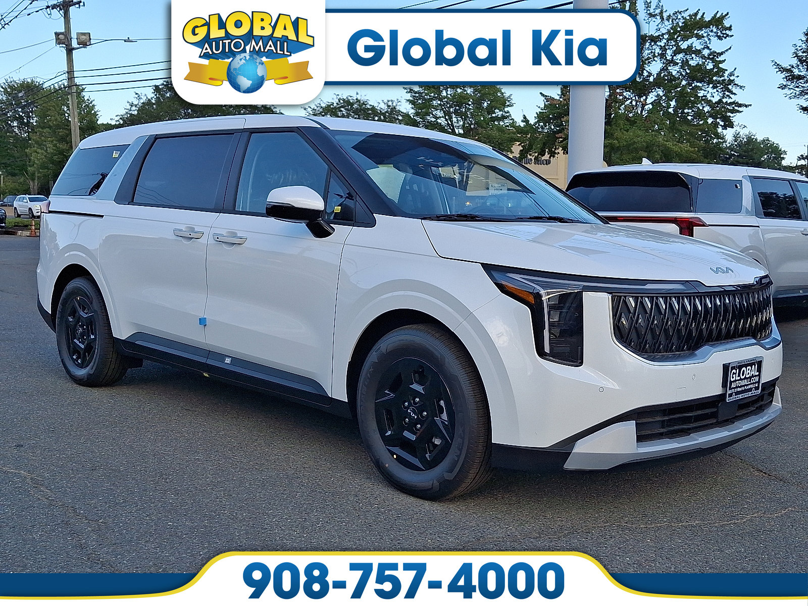 2026 Kia Carnival LX's photo