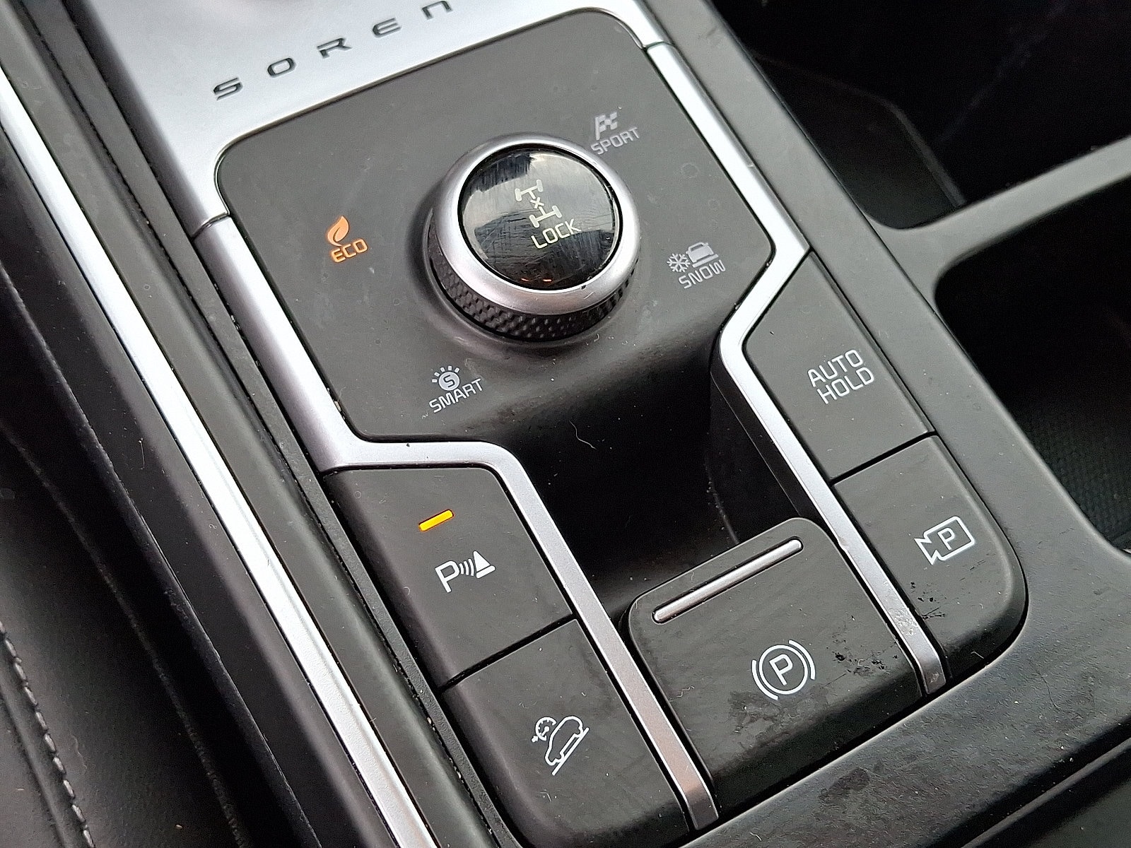 2023 Kia Sorento EX Hybrid - Photo 25