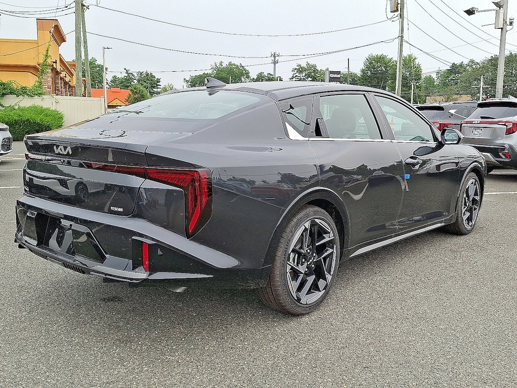 New 2025 Kia K4 GT-Line Sedan