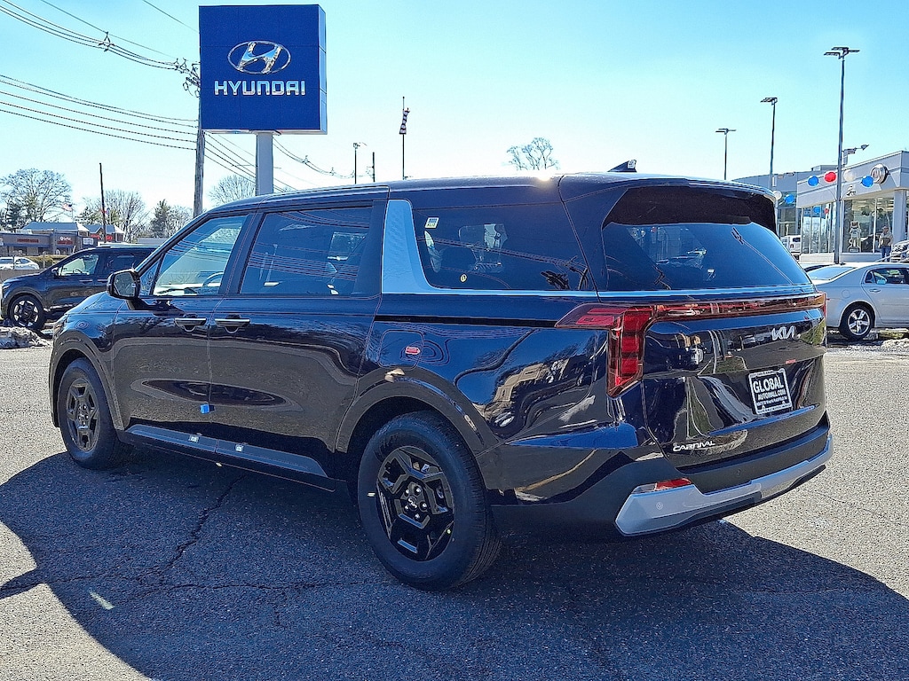 New 2026 Kia Carnival LXS Van Passenger Van