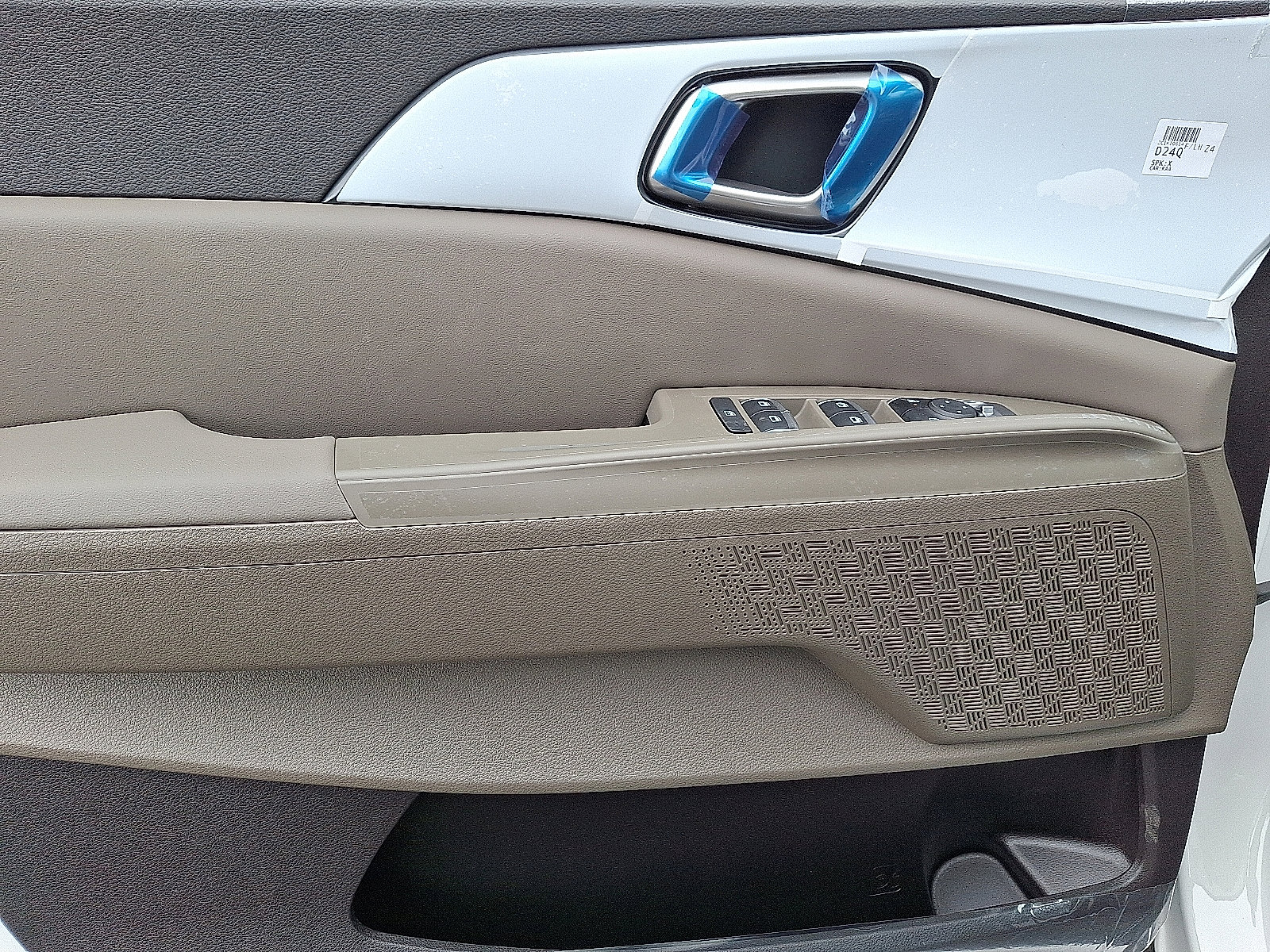 2026 Kia Carnival LXS - Photo 8