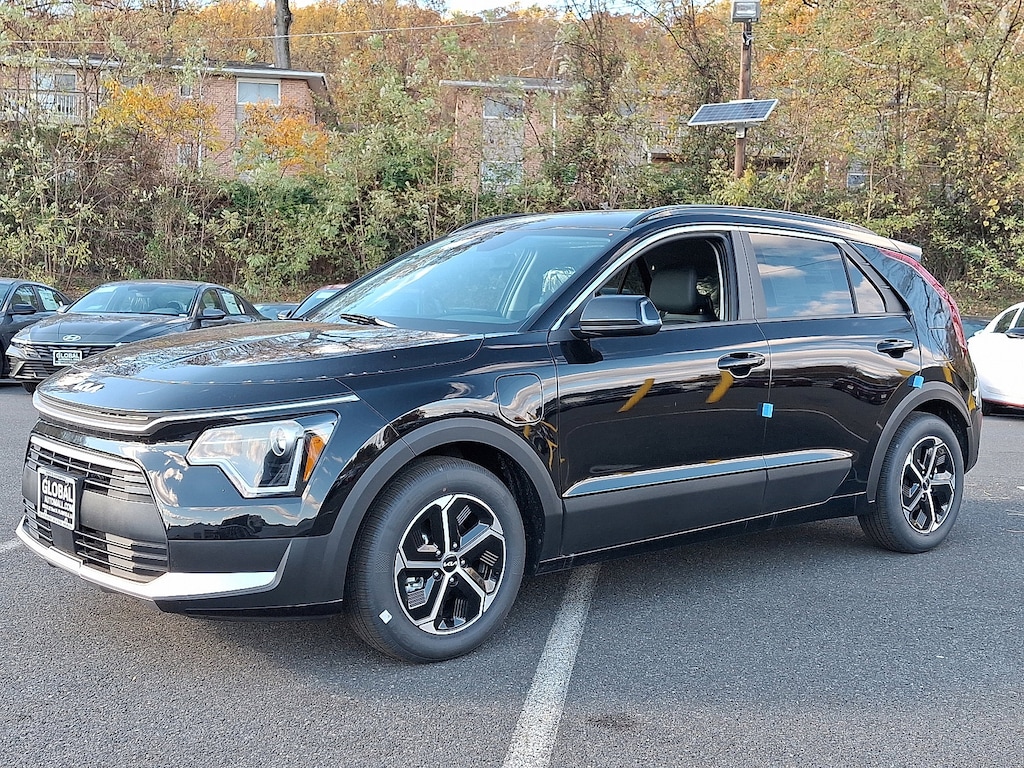 New 2025 Kia Niro Plug-In Hybrid EX SUV