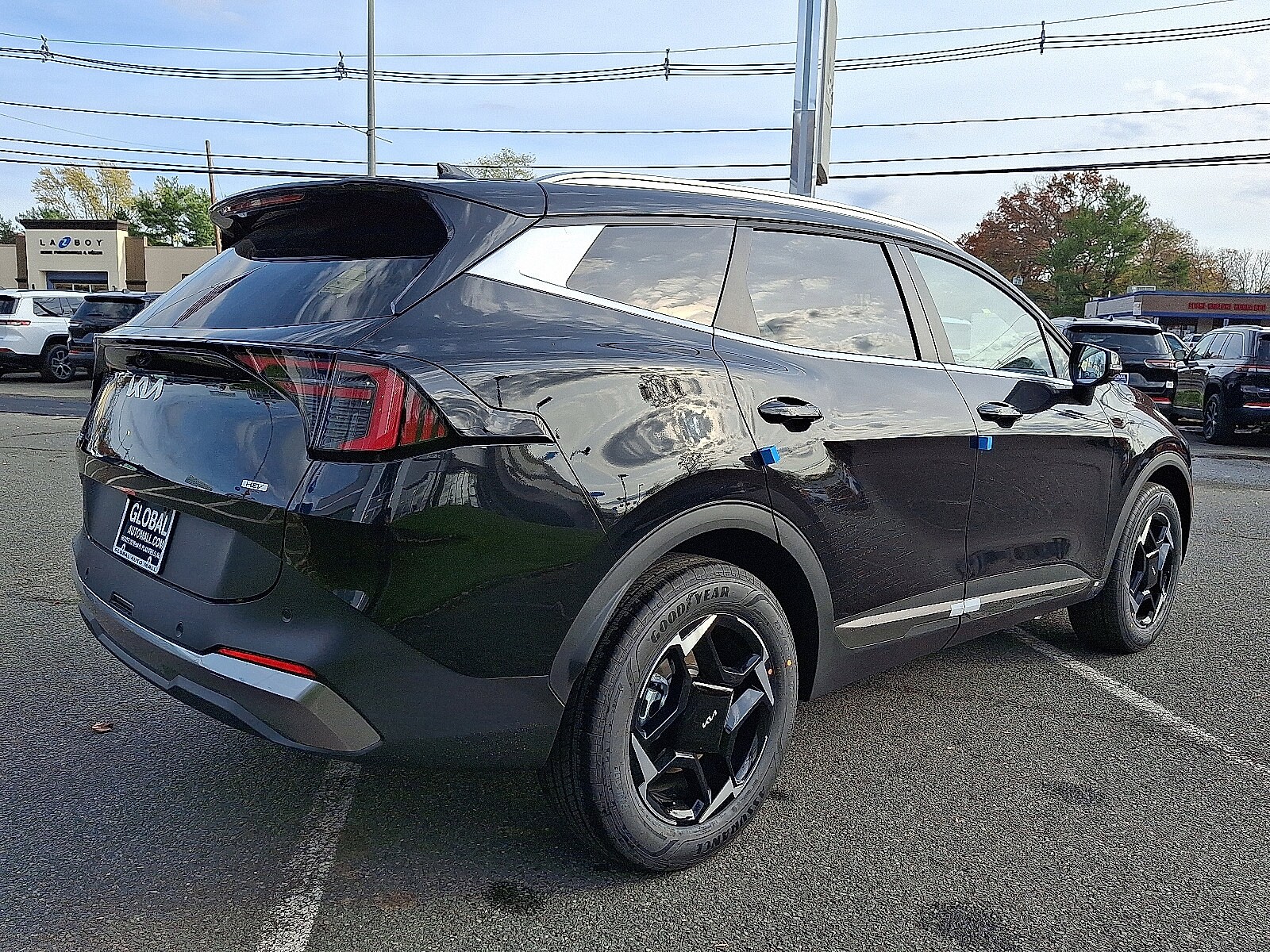 2026 Kia Sportage Hybrid EX photo 4