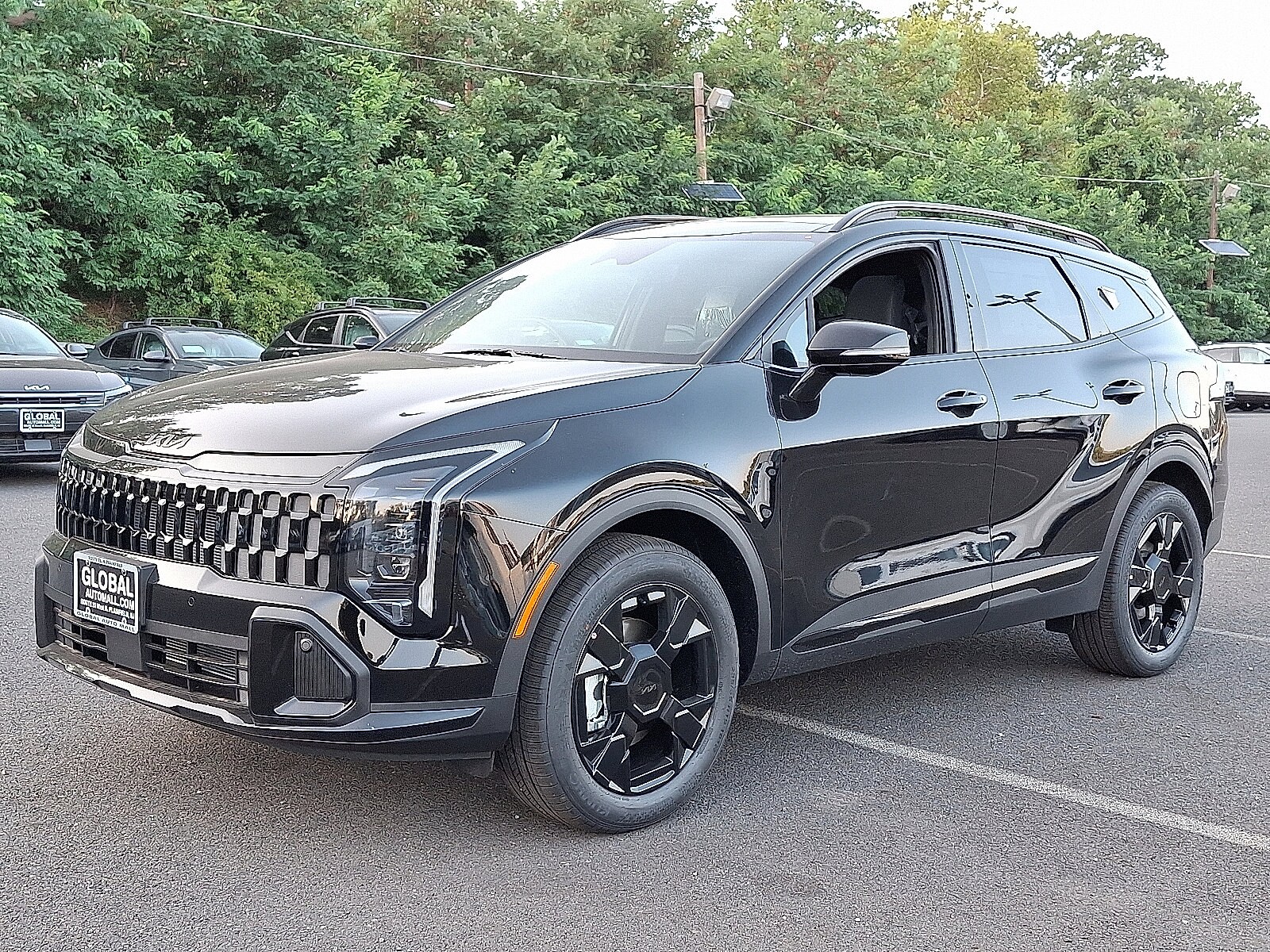 2026 Kia Sportage X-Line photo 2