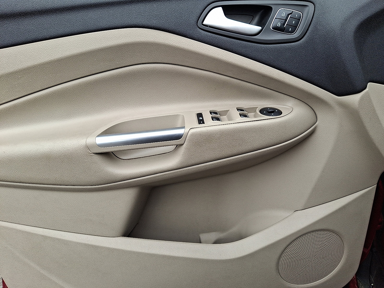 2019 Ford Escape Titanium - Photo 13