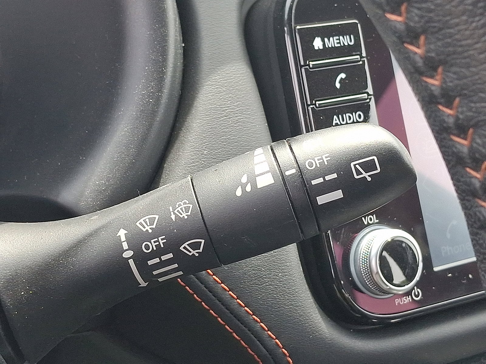 2023 Nissan Kicks SR - Photo 26