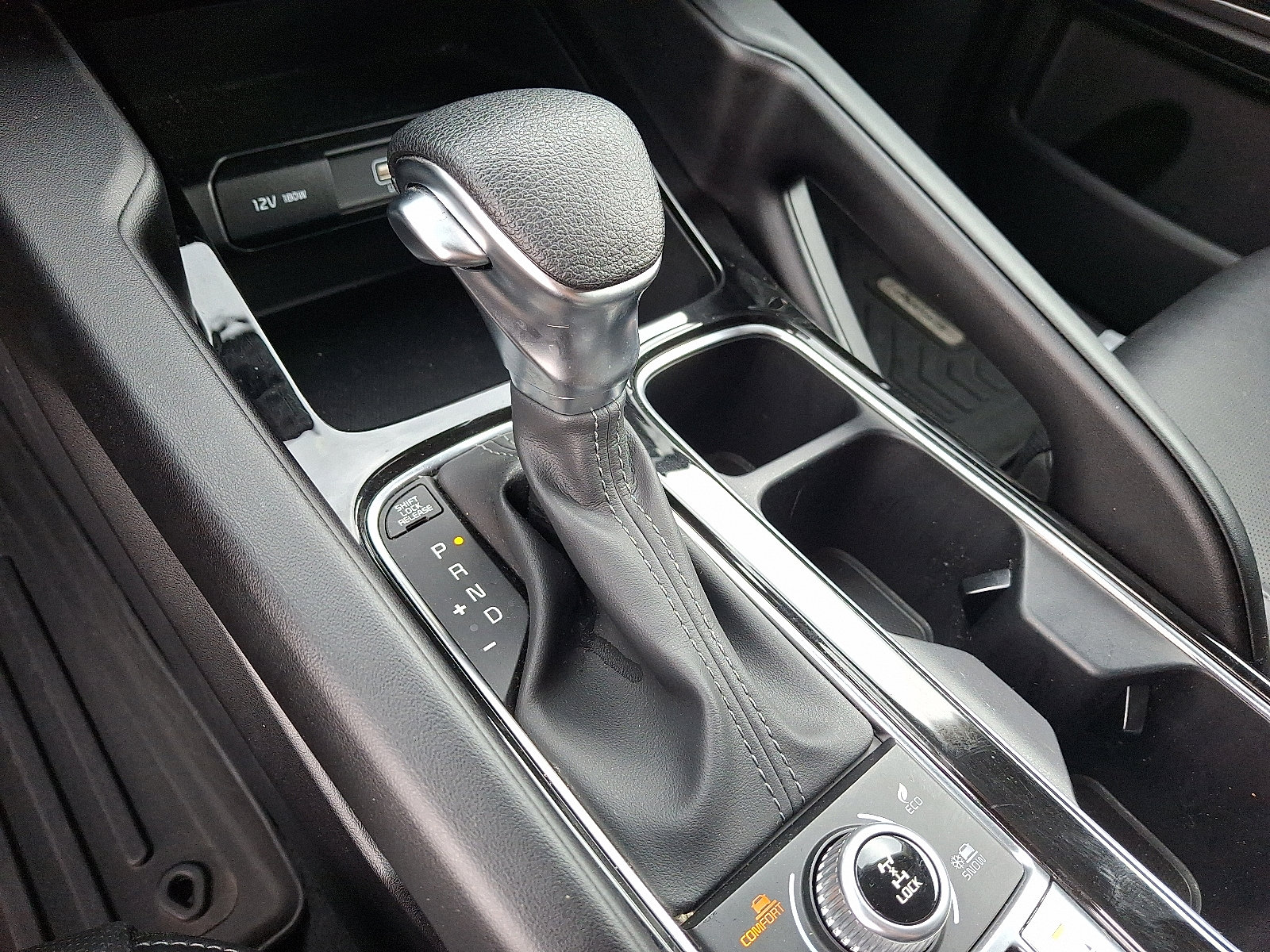 2024 Kia Telluride LX - Photo 15