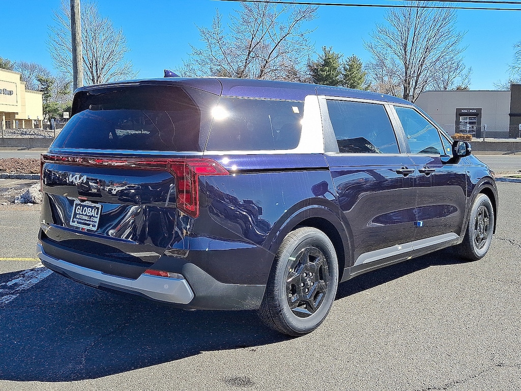 New 2026 Kia Carnival LXS Van Passenger Van